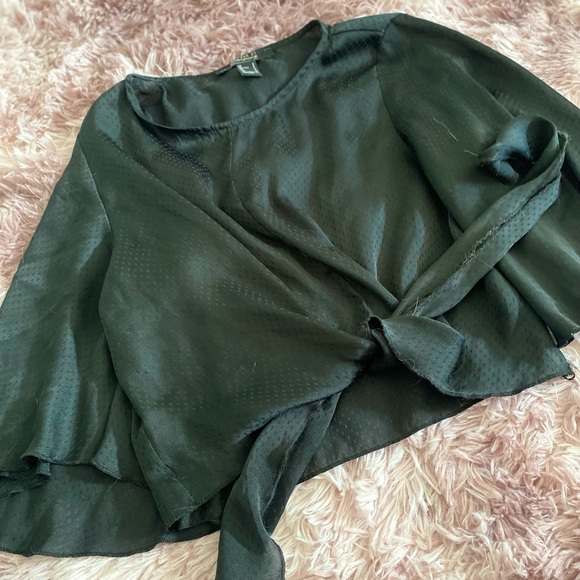 Black top - Picture 2 of 3